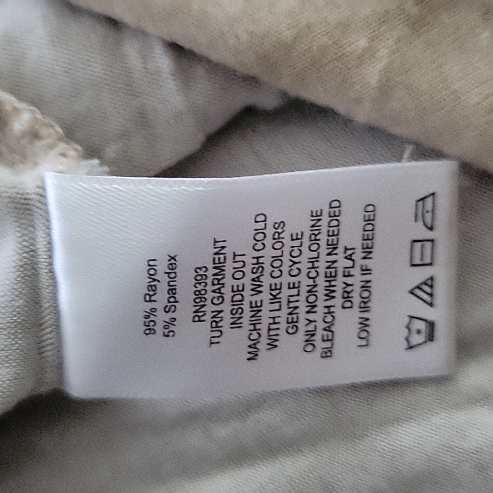 Lisa Rinna Collection Women's Top - Picture 9 of 11